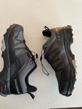Salomon Men's Black and Gray Trail Shoes - Quicklace Ultra X